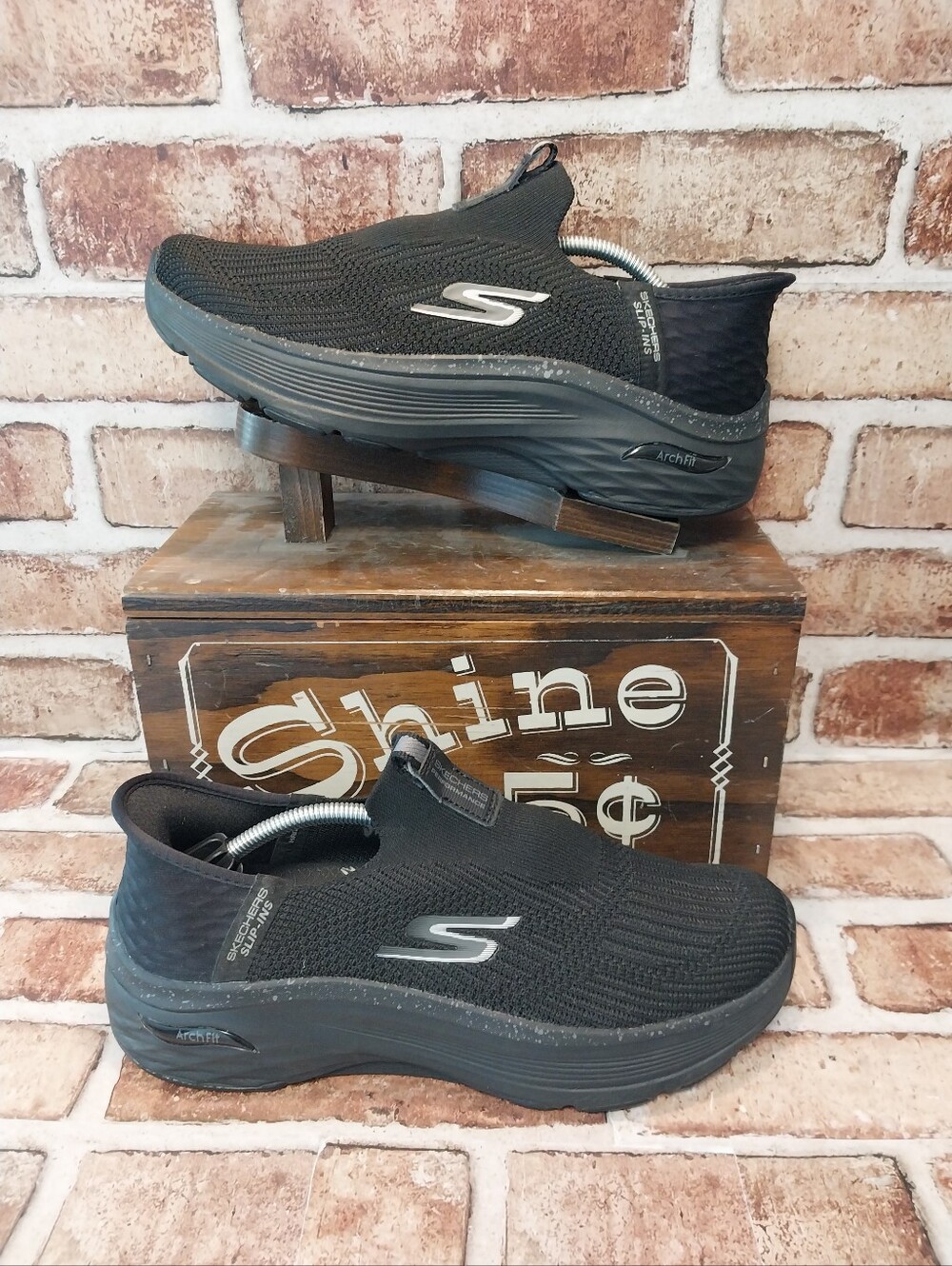 Pre-owned Skechers Performance Arch Fit Slip Ins